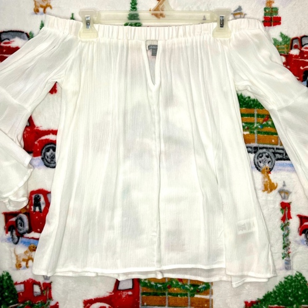 Charlotte Russe Off the Shoulder White‎ Blouse {Size Small}